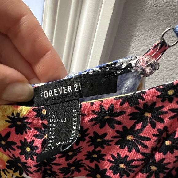 Forever 21 Floral Patchwork Mini Dress Size Medium - Picture 7 of 7